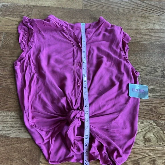 Pinup pink button up sleeveless blouse knot waist from Europe - Picture 6 of 6